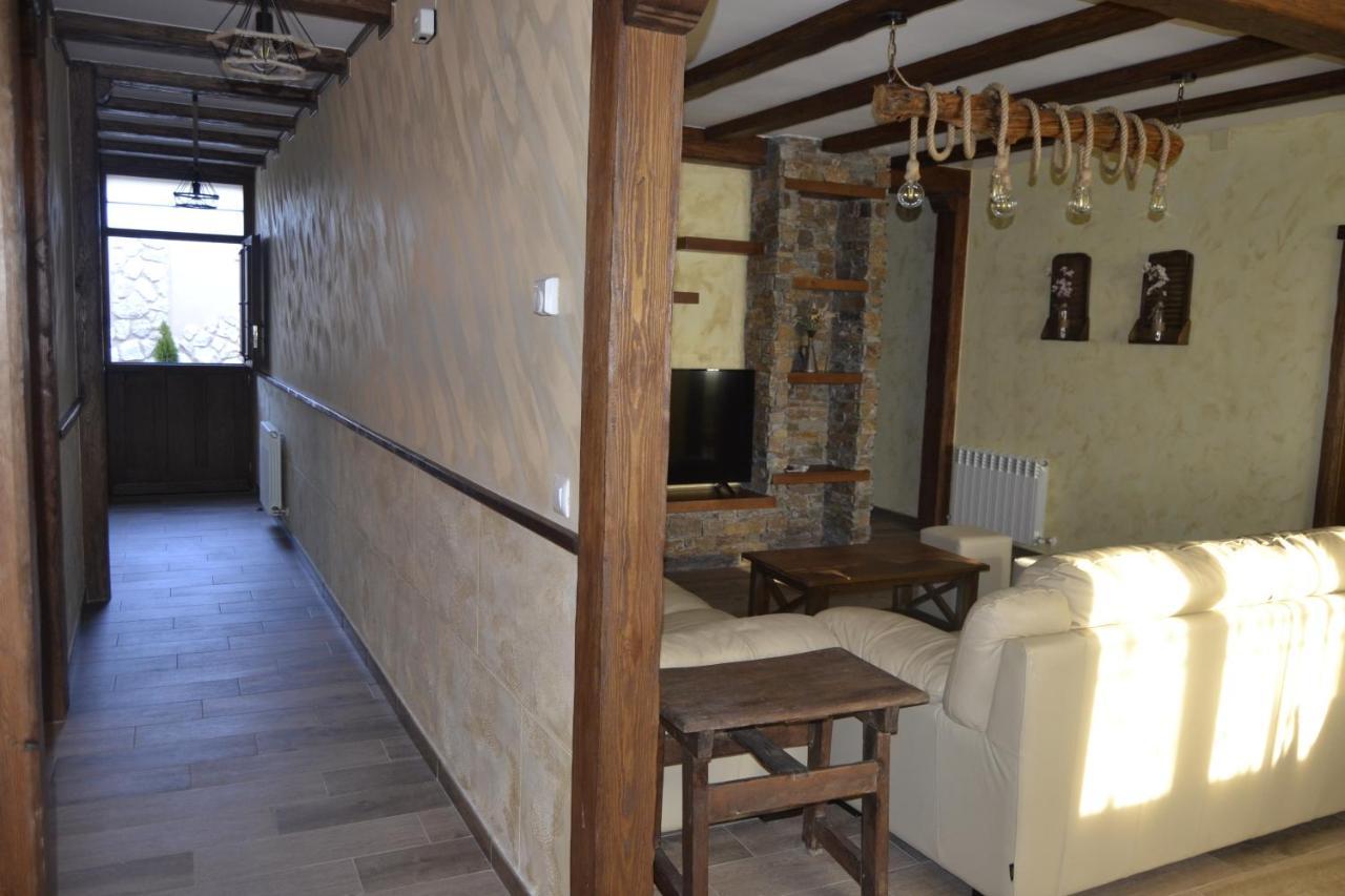 El Capricho De Los Carrascos Juarros de Voltoya Exterior foto